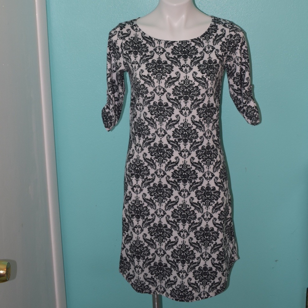 Lola Women's Dress Athletic Stretchy size S